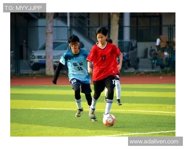 “绿茵逐梦 少年飞扬”2025年重庆市中小学学校足球联赛小学混合组总决赛在开州开赛